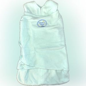 Previously loved PREMIE Halo swaddle